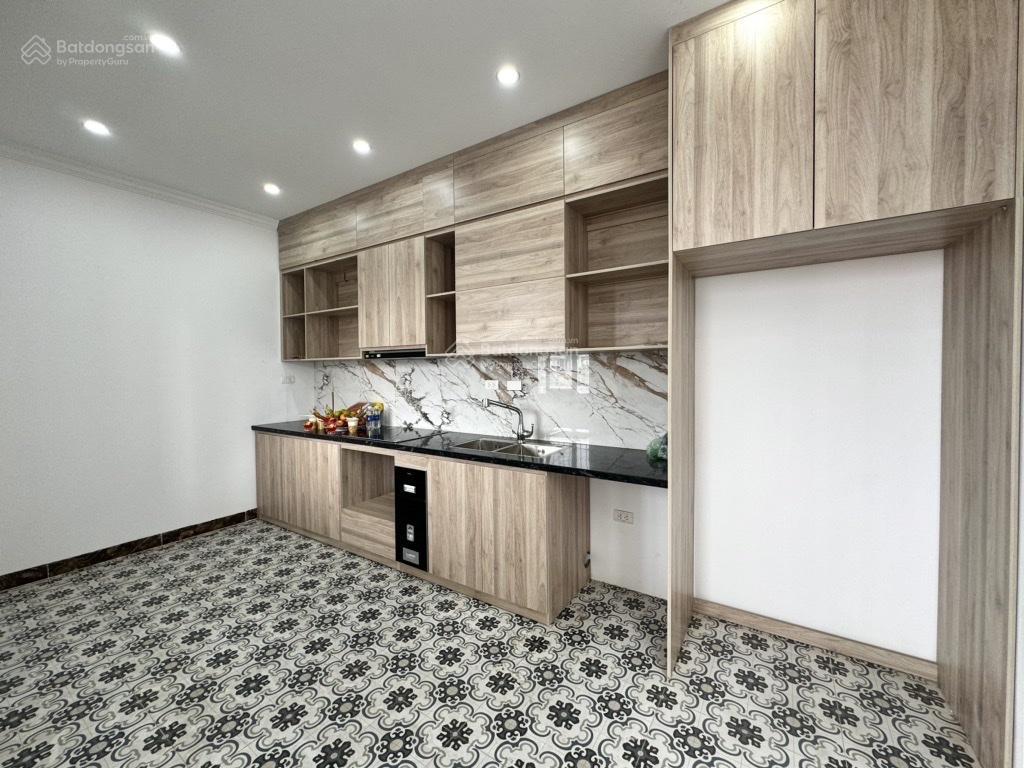 Bán nhà lê văn lương, lô góc, ô tô đỗ cửa, nhà mới gần phố, 45m2, hơn 13 tỷ