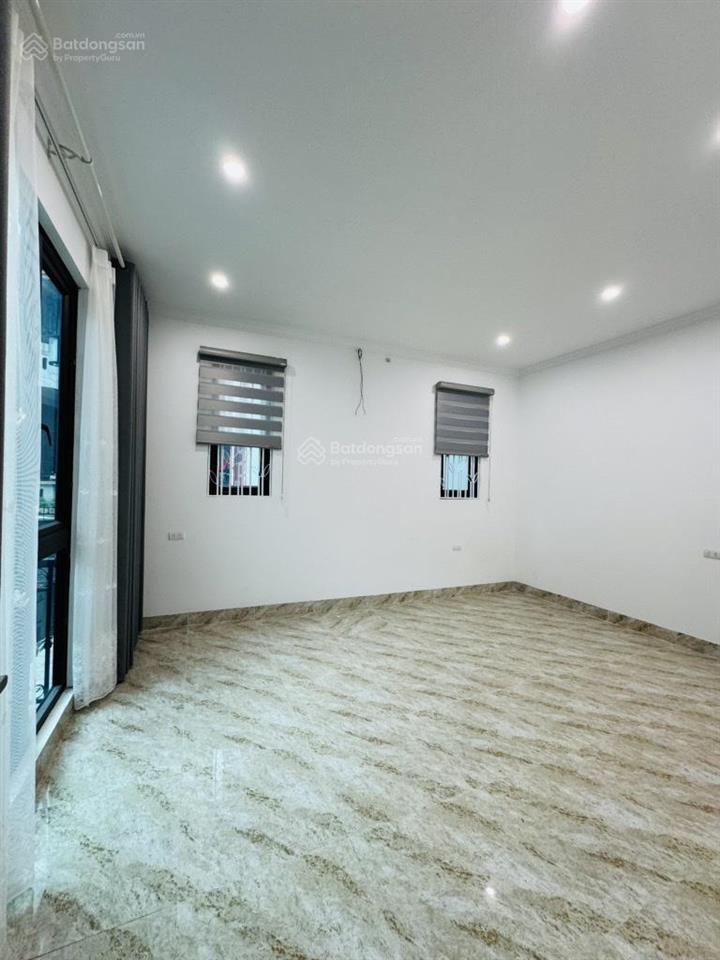 Bán nhà lê văn lương, lô góc, ô tô đỗ cửa, nhà mới gần phố, 45m2, hơn 13 tỷ