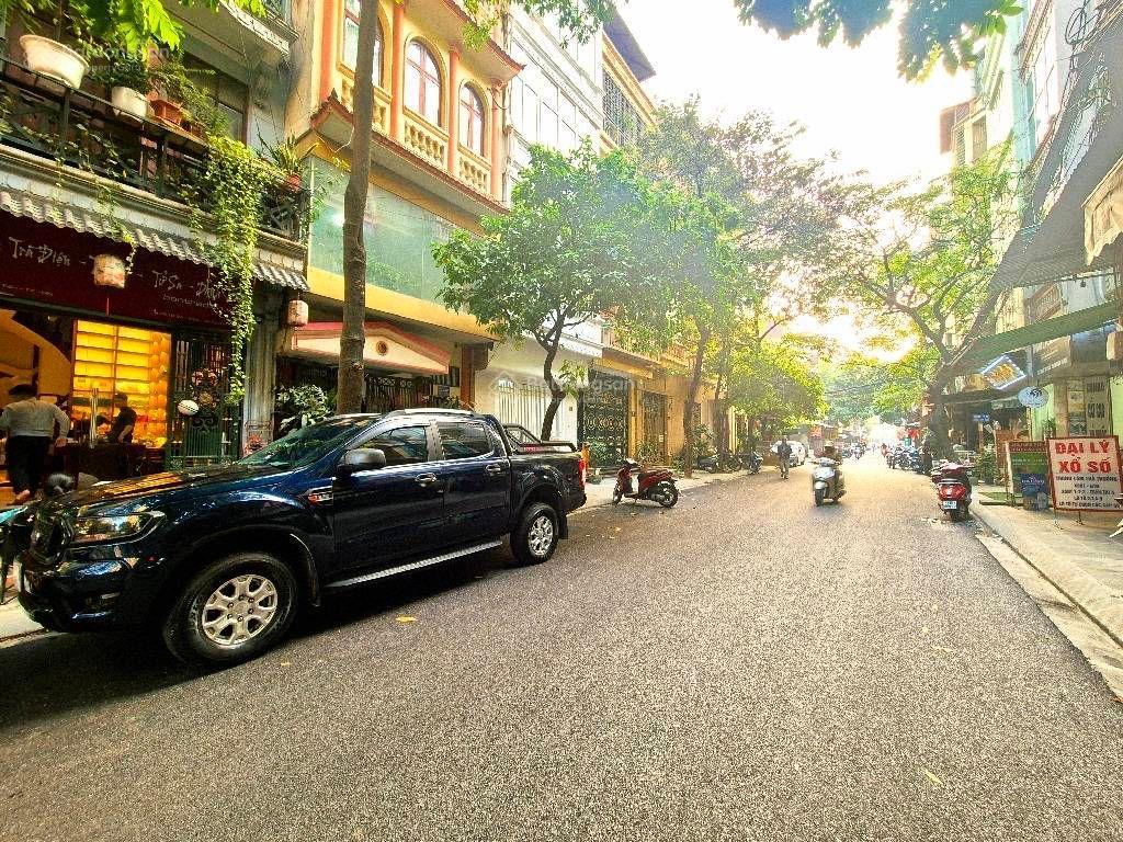 Bán nhà lê văn lương, lô góc, ô tô đỗ cửa, nhà mới gần phố, 45m2, hơn 13 tỷ