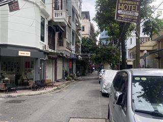 Bán nhà mạc thái tổ, ngõ ô tô tránh nhau, cách phố khoảng 15m, khu dân trí cao, 60m2, hơn 15 tỷ