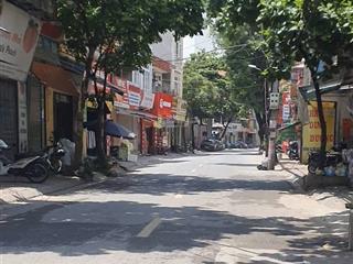 Nhà đẹp, phố vip ngụy như kon tum, thang máy, gara ô tô, vài bước ra phố, hơn 19 tỷ