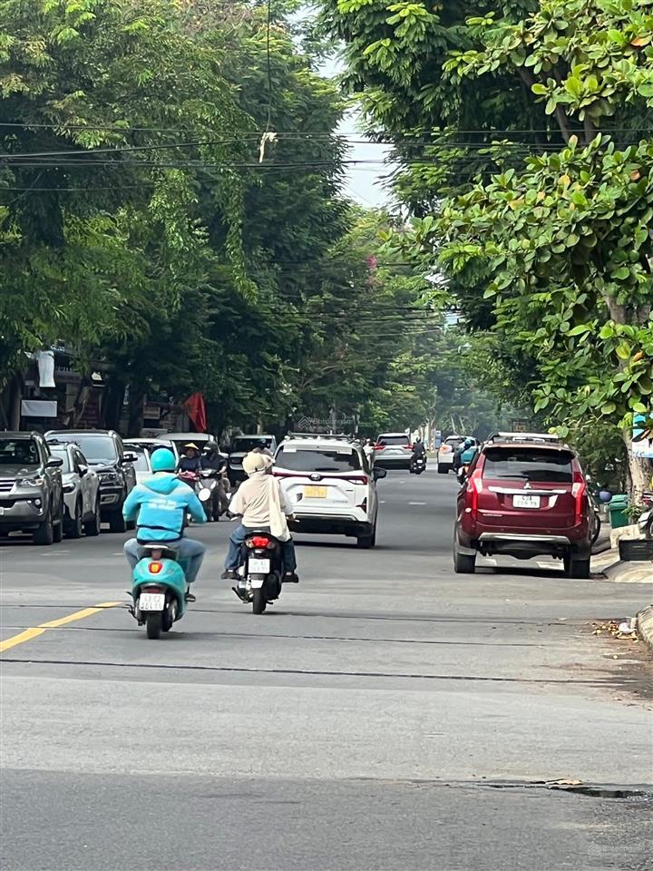 Bán căn hộ 4 tầng 1 tum trục kinh doanh thông biển nguyễn tất thành, vị trí trung tâm q. liên chiểu