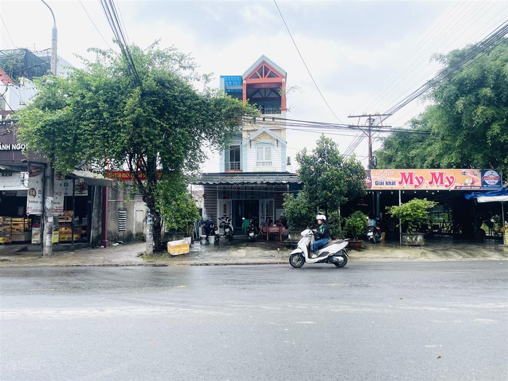 Bán lô góc mặt tiền nguyễn chánh đường 10m5 trục thông biển , vị trí đang kinh doanh