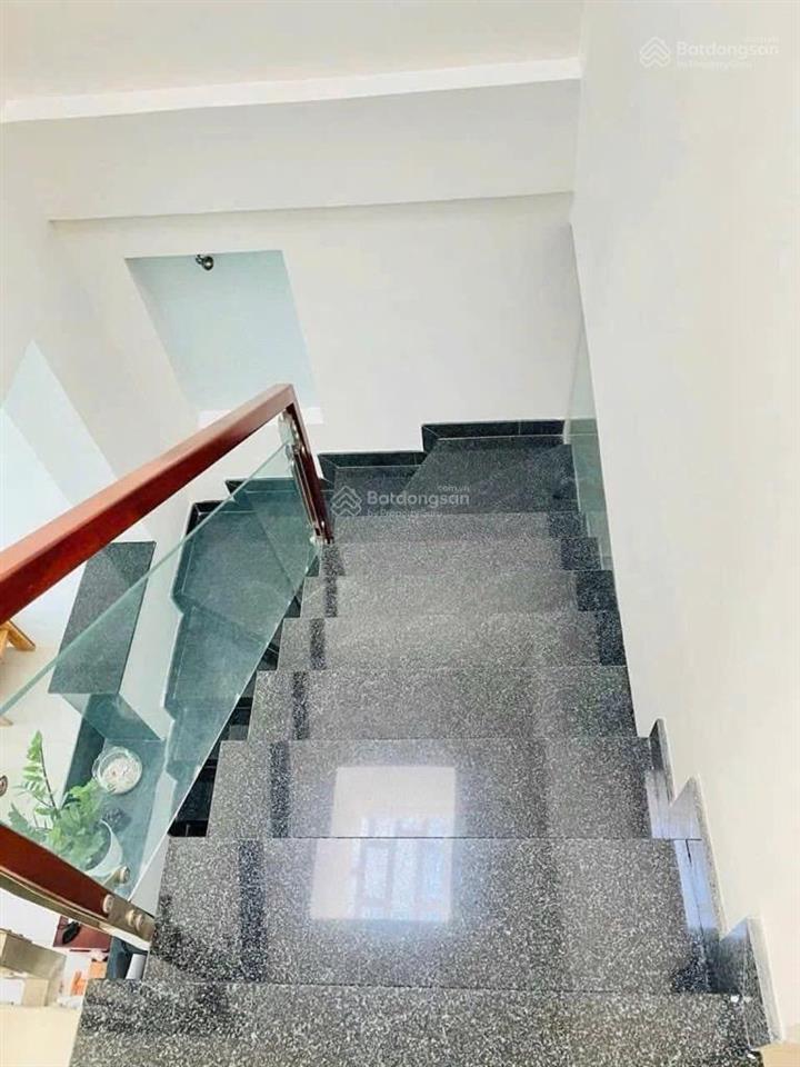 Nhà 2 tầng 83m2 4 x 23  2pn 2wc tại đường 185 ngay trung tâm phước long b quận 9.xe hơi tới nhà