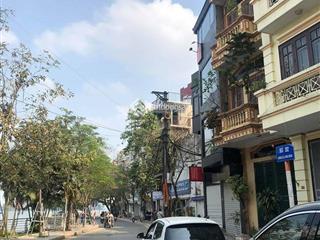 Bán nhà mặt ngõ 282, ngõ đẹp nhất lạc long quân  52m2  cạnh hồ tây. nhà 5 tầng  giá bán 25 tỷ