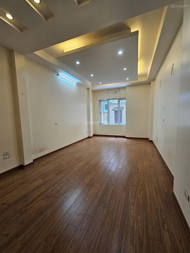 Bán nhà khu x4  ngõ 28 dương khuê  quận cầu giấy. 55m2 5 tầng  phân lô ô tô giá chỉ 21 tỷ
