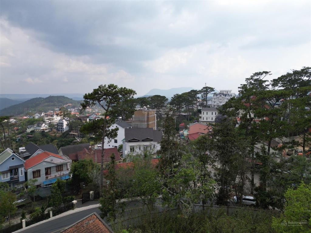 Bán lô đất vàng đẹp tại p10, đà lạt.  0839 339 *** (bảo)