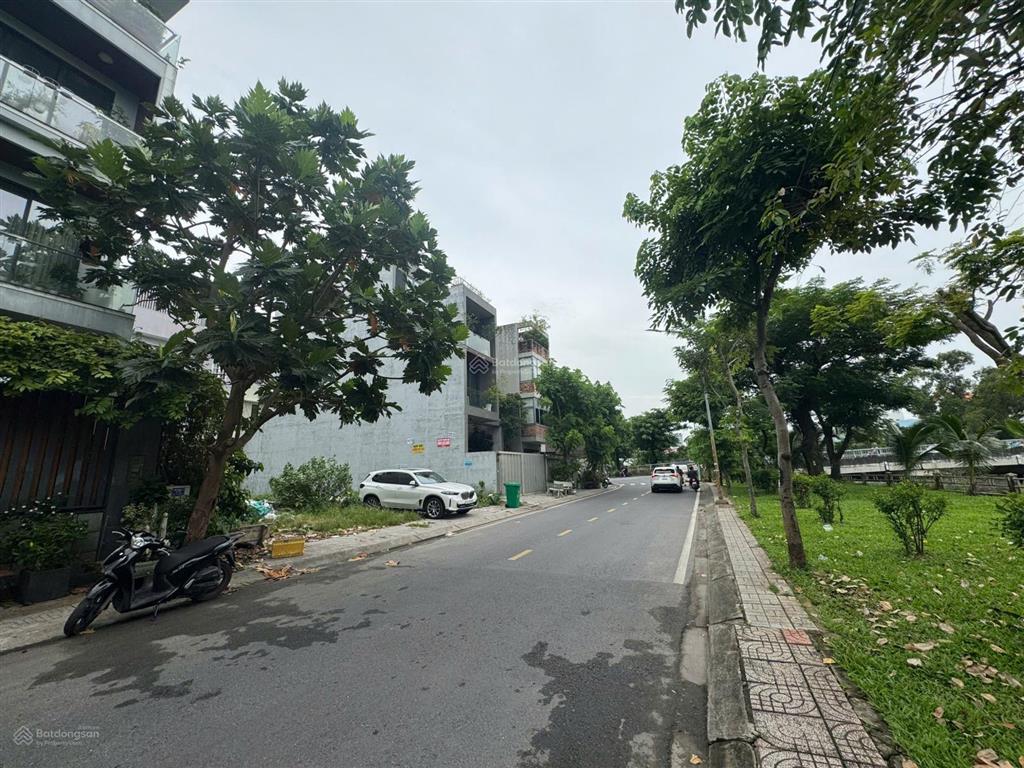 Bán lô đất xây biệt thự view sông và công viên diện tích 14x20m kdc đồng bộ liền kề phú mỹ hưng