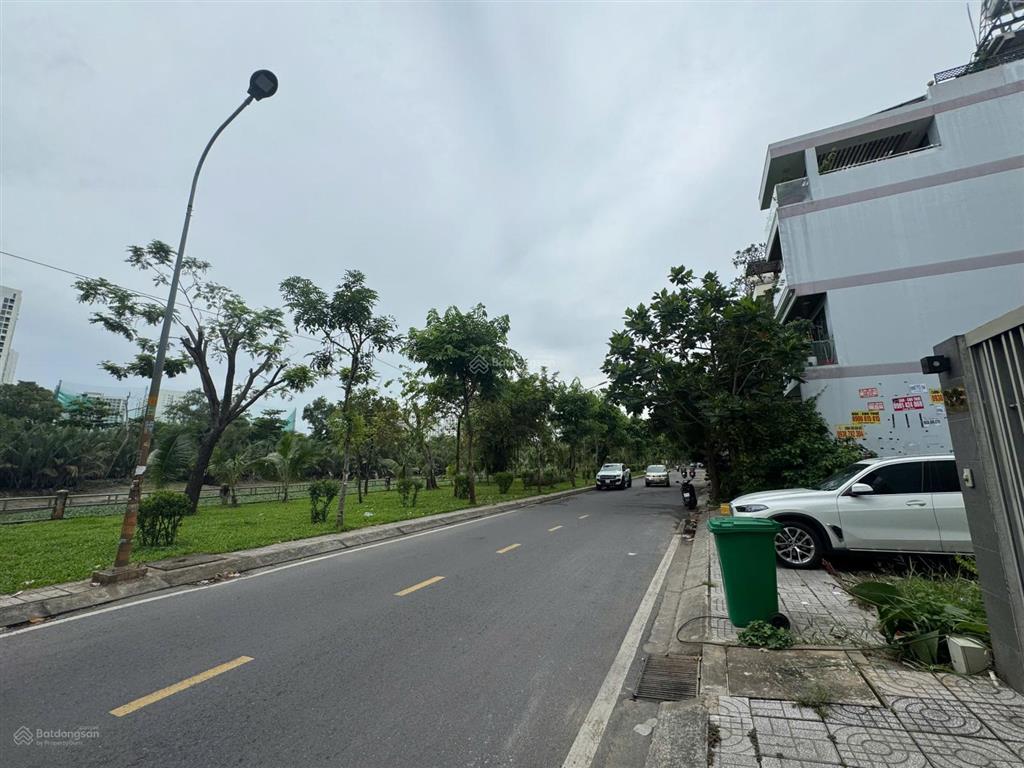 Bán lô đất xây biệt thự view sông và công viên diện tích 14x20m kdc đồng bộ liền kề phú mỹ hưng