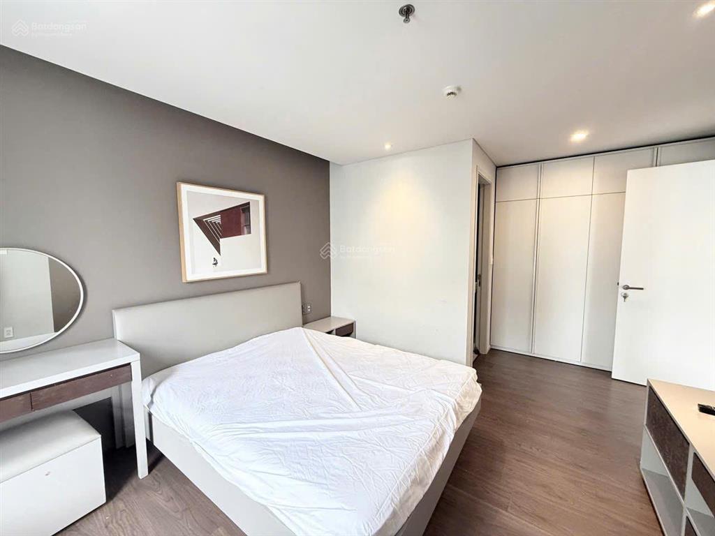 Mua bán căn hộ scenic 1  2pn view hồ bơi giá tốt nhất chốt trong tháng  110m2  2pn giá 10 tỷ