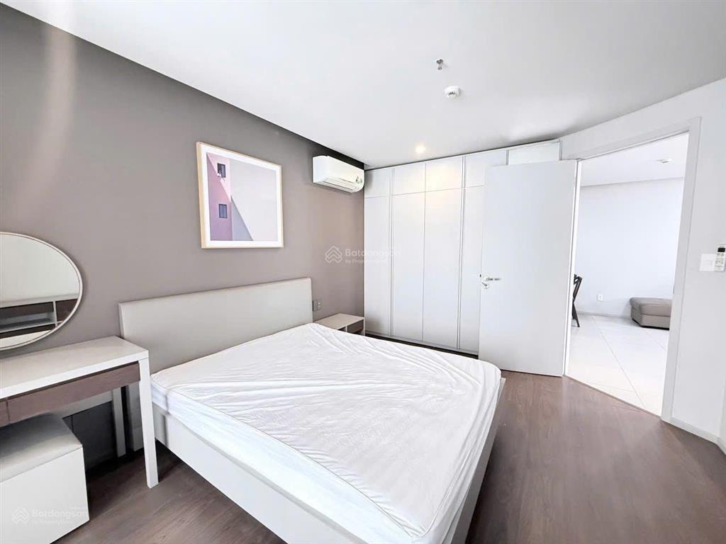 Mua bán căn hộ scenic 1  2pn view hồ bơi giá tốt nhất chốt trong tháng  110m2  2pn giá 10 tỷ