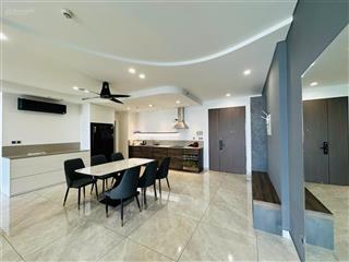 Cho thuê căn hộ the peak midtown m8  3pn view sông, tầng cao  123m2  giá 55tr/th  có ô xe hầm