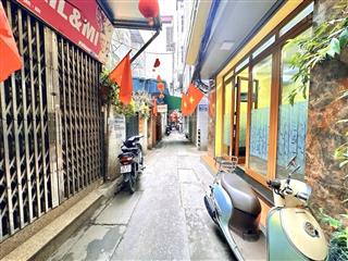 Bán nhà riêng mặt ngõ kinh doanh, ngõ thông sang giang văn minh, đội cấn. nhà 42m2  5 tầng 9 tỷ
