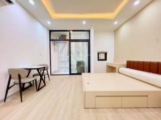 Apartment lô góc 7t*155m2, mt12.5m  3 thoáng  oto 7 chỗ đỗ cửa  24 chkk & 1mbkd  ngõ thông