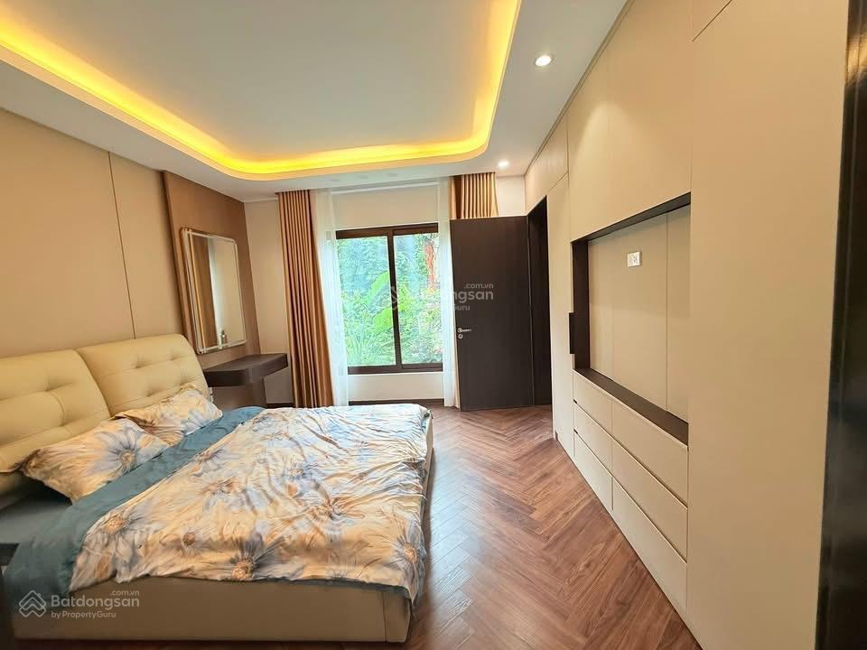 Trần duy hưng  50m2*5t thang máy, mt 7m  13 tỷ lô góc  ngõ nông  mới tênh