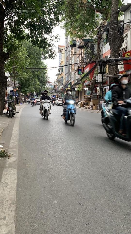 Bán nhà mặt phố đê la thành 73m 3 tầng, mt 5.4m 38.45 tỷ, qh ổn định odt, lô góc 3 mặt thoáng mtg