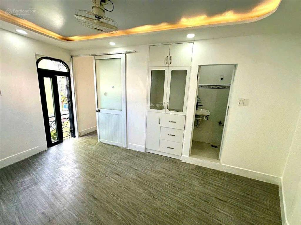 Hot! chỉ 2.45 tỷ, nhà 2 tầng, 2pn, hẻm 3 gác, dã tượng  hưng phú p10 q8, gần mặt tiền, sổ riêng