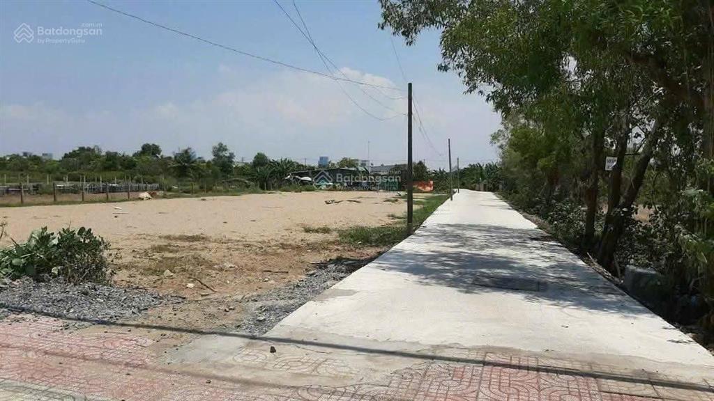 Cần chuyển nhượng đất. diện tích 5.481m2 ở ngay trung tâm hành chính huyện cần giờ