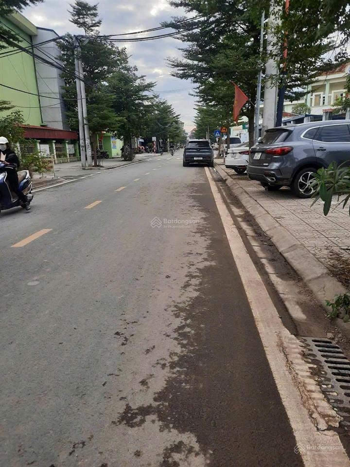 Nhà mới đón tết yên vĩnh hoài đức 45m²5t, mt4m, ô tô đỗ cửa, full nội thất, nhỉnh 5,x tỷ