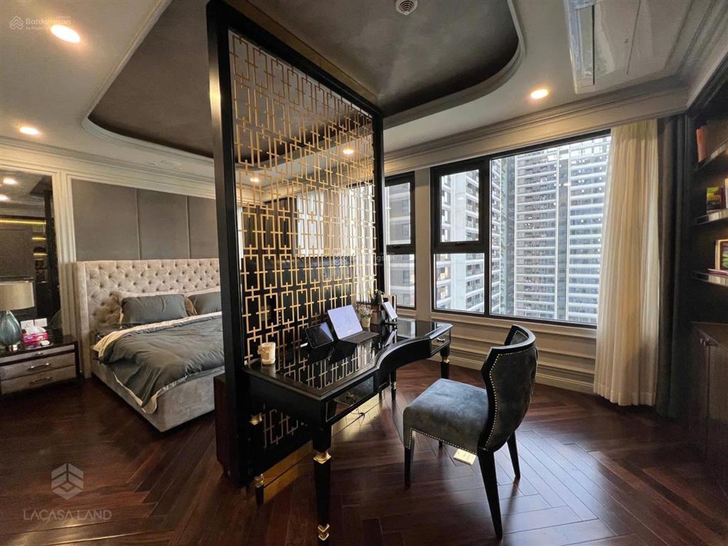 Cho thuê căn hộ 2pn/2wc, 15 triệu, 97m2 tại the flemington, q11, hcm, nhà đẹp.  0933 813 *** đức