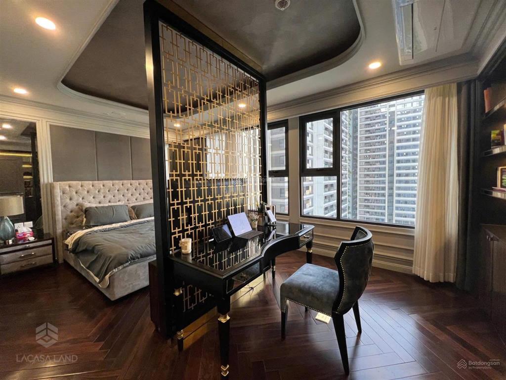 Cho thuê căn hộ chung cư tại kingdom 101, 17 triệu, 78 m2, 2pn/2wc, nhà đẹp.  0933 813 *** đức