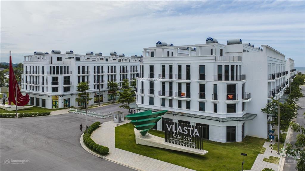 Bán suất ngoại giao căn shophouse giáp biển vlasta sầm sơn, 94m2, đã sẵn sổ 5.9 tỷ