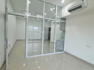 Văn phòng có ngăn phòng riêng cho thuê giá 15 triệu/tháng, đã bao gồm vat & phí quản lý căn hộ