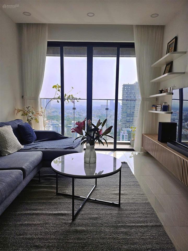 Bán căn góc 2pn full nội thất đẹp, lầu cao giá tốt  one verandah. sẵn sổ hồng