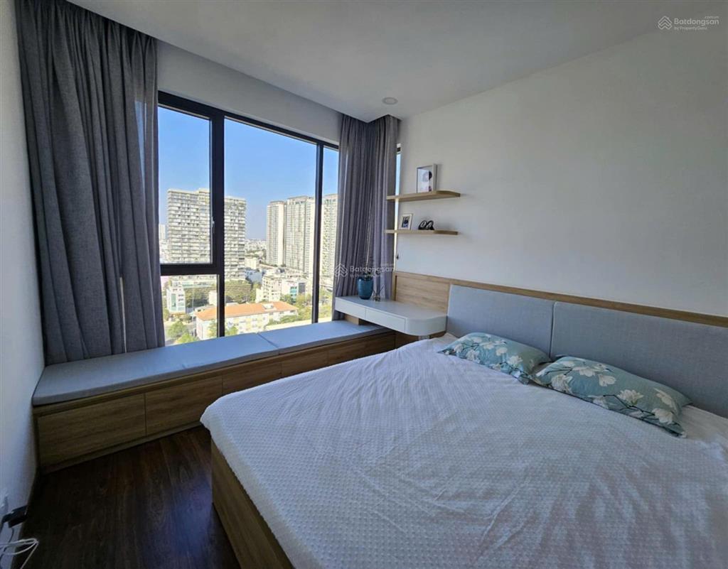 Bán căn góc 2pn full nội thất đẹp, lầu cao giá tốt  one verandah. sẵn sổ hồng