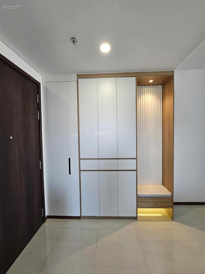 Bán căn góc 2pn full nội thất đẹp, lầu cao giá tốt  one verandah. sẵn sổ hồng