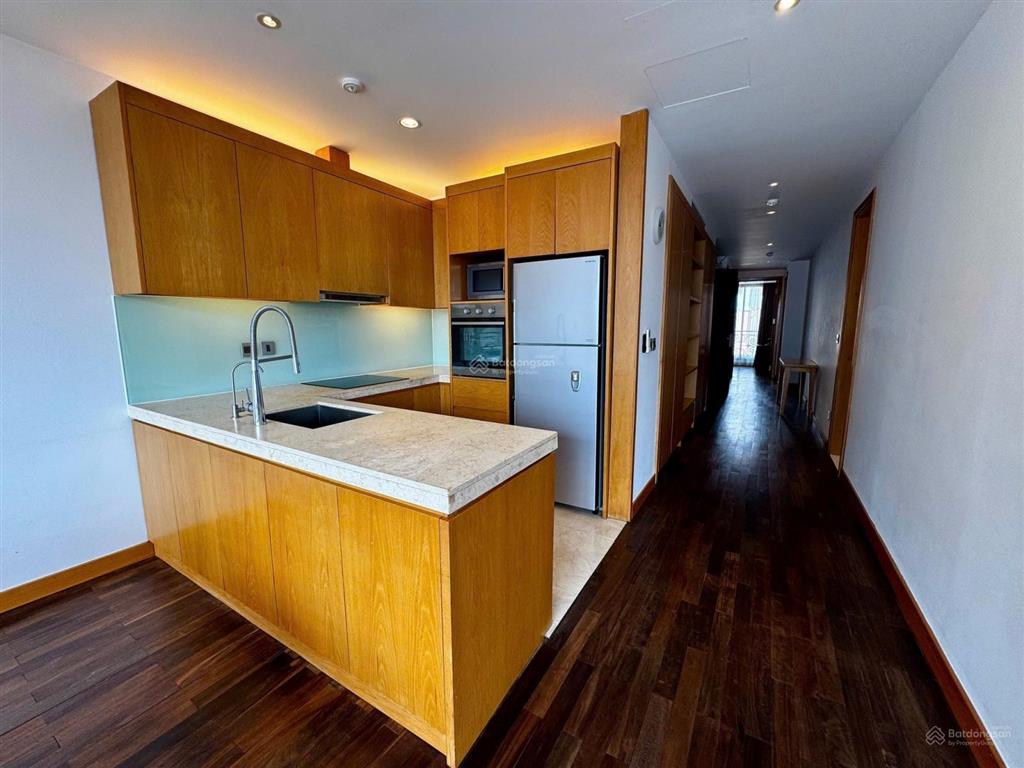 Tòa căn hộ dịch vụ trung tâm ba đình  vạn phúc vạn bảo  dòng tiền 2,2 tỷ/năm  khu quan chức qđ