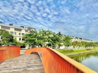 Bán liền kề, diện tích 80m2 tại dự an lạc green symphony, giá 20,5ty loại có hầm