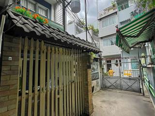 Chỉ 3,95 tỷ (75 tr/m2) nhà 2 tầng dt 53m2 góc tôn đản  vĩnh khánh  quận 4