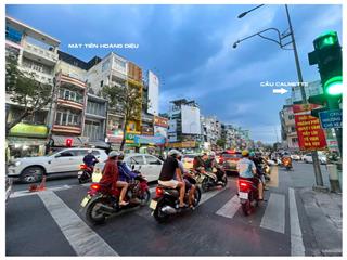 Mặt tiền đ. hoàng diệu q4 góc chân cầu calmette