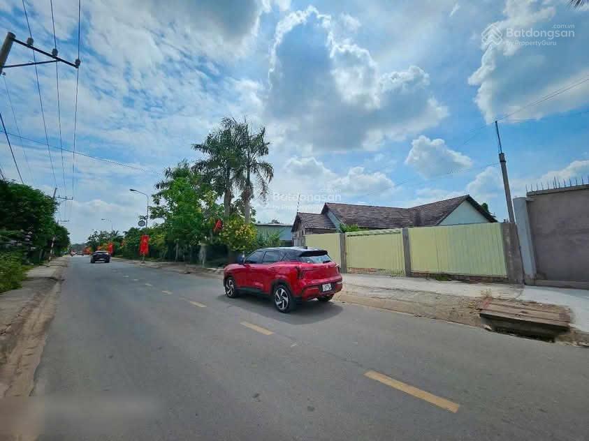 Bán lô đất 160m2 (5x32) mặt tiền đường nhựa kinh doanh, gần sông sài gòn