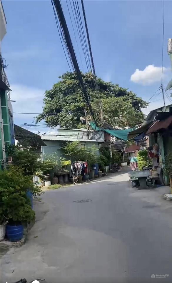 Bán lô đất mặt tiền oto (6x15) cách trung sài gòn 15p , giá rẻ , cách sông sài gòn 200m