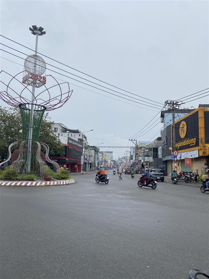 Bán 226m(8,3x27) đường xe tải cách sông sg 200m , vị trí thích hợp làm kho xưởng , xây nhà vườn