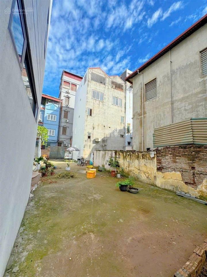 Bán đất trường lâm, dt gần 200m2. phù hợp xây chung cư mini, dòng tiền khủng