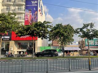 Bán đất mặt tiền đường kinh dương vương quận 6. dt 9 x 30m (xây dựng hầm + 7 tầng). giá 62,8 tỷ