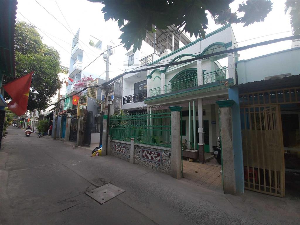 Bán nhà đất lớn gần 700m2 tp. hồ chí minh