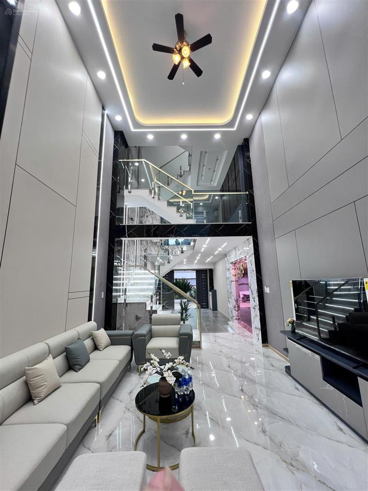 Nhà đẹp, thạnh xuân 25, shr. giá 6.9 tỷ