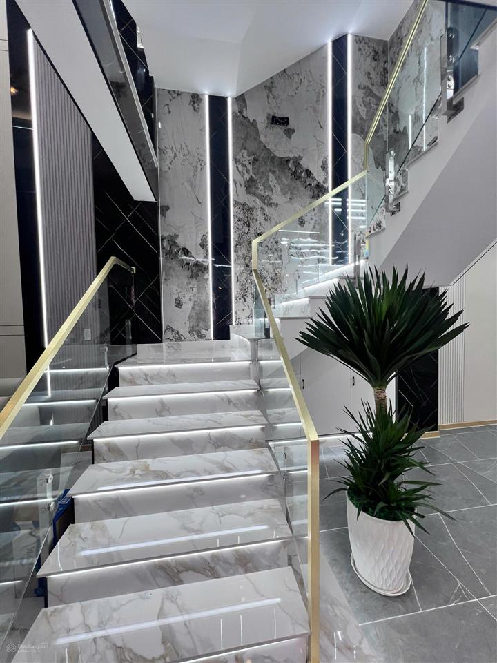 Nhà đẹp, thạnh xuân 25, shr. giá 6.9 tỷ