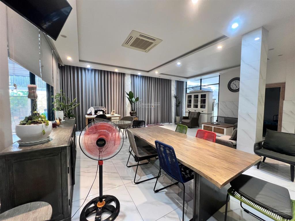 Chuyển nhượng căn biệt thự thạnh xuân, q. 12 ngay cầu an lộc