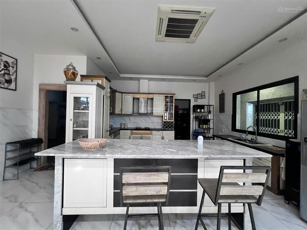 Chuyển nhượng căn biệt thự thạnh xuân, q. 12 ngay cầu an lộc
