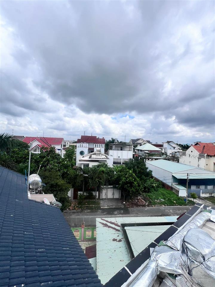 Chuyển nhượng căn biệt thự thạnh xuân, q. 12 ngay cầu an lộc