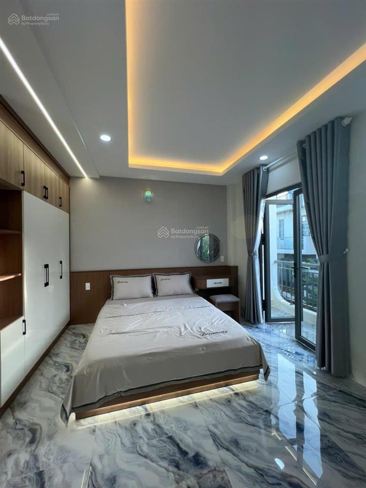 Nhà đẹp full nội thất (cần bán gấp)