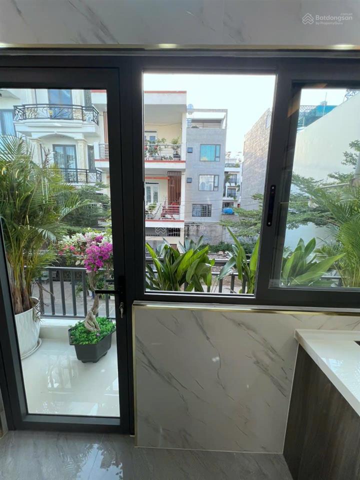 Nhà đẹp full nội thất (cần bán gấp)