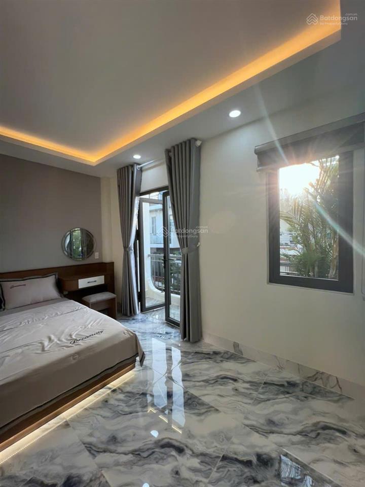 Nhà đẹp full nội thất (cần bán gấp)