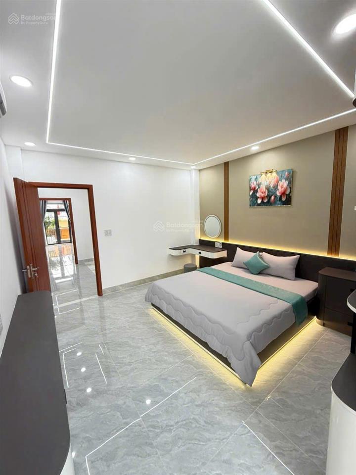 Nhà mới hoàn thiện ( thạnh lộc ) giáp gò vấp.