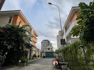 Bán đất mt nguyễn văn hưởng, p.thảo điền, q.2 dt20x25 cn480m2 giá 100 tỷ tl